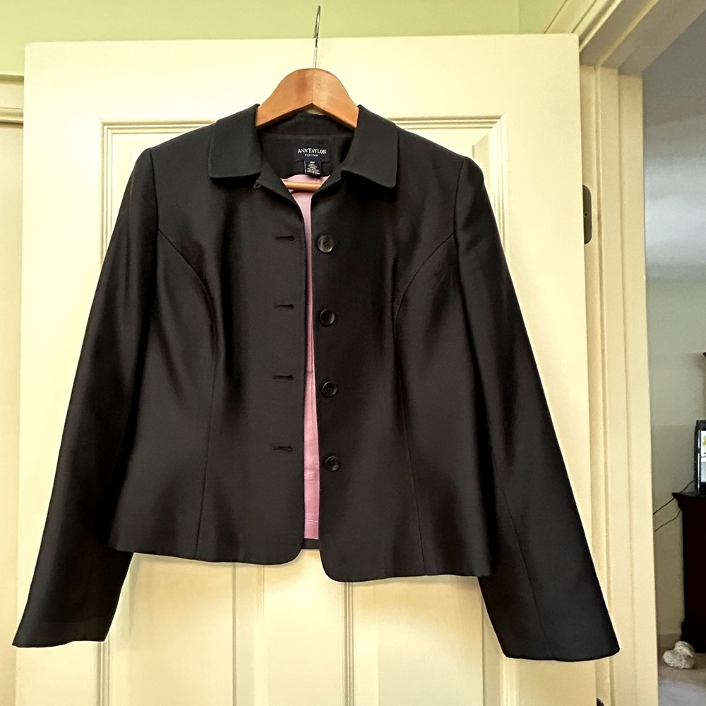 Ann Taylor Petites Dark Navy 2 piece suit
